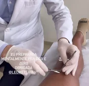 Gracyanne Barbosa fi retirar os pontos da cirurgia