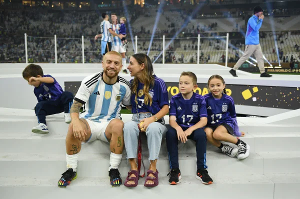 Papu Gomez, da Argentina, com a família
