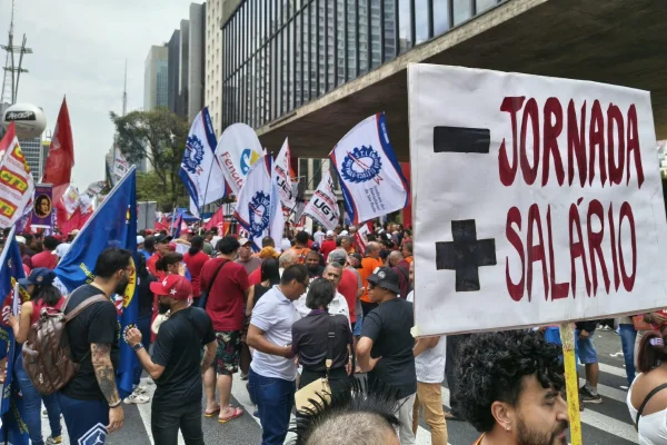 Ato pelo fim da escala 6x1 na Avenida Paulista - Metrópoles