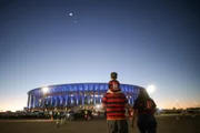 Torcedores chegam animados para Olimpia x Flamengo no Mané Garrincha - imagem 6