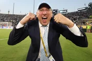John Textor criticou postura do treinador no comando John Textor criticou postura do treinador no comando