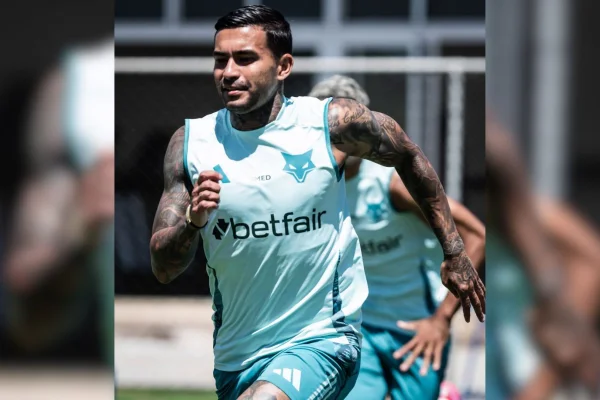 Foto colorida de Dudu, em treino do Cruzeiro - Metrópoles