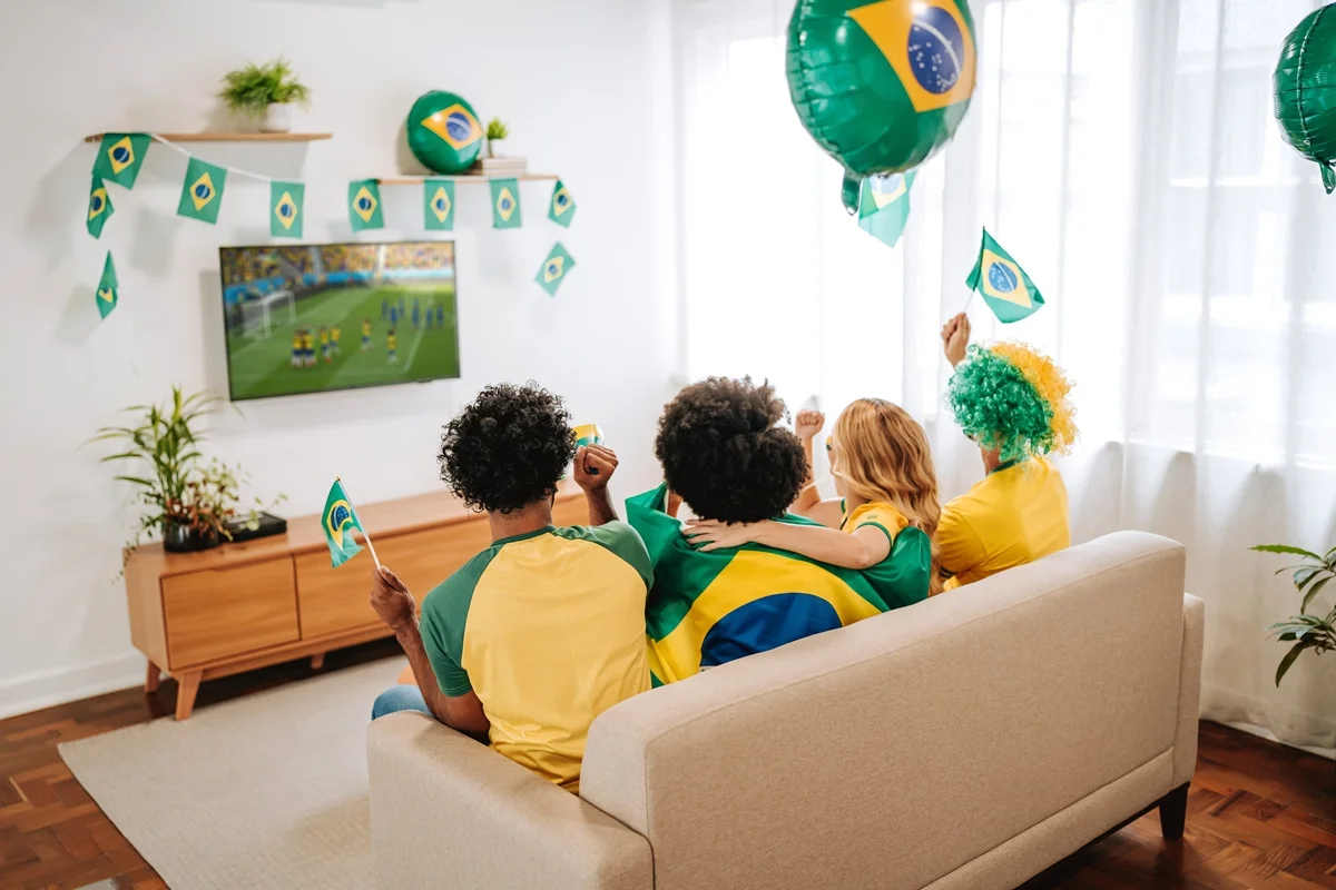Pacientes com doenças cardíacas graves devem ter cautela na hora de assistir aos jogos de futebol Pacientes com doenças cardíacas graves devem ter cautela na hora de assistir aos jogos de futebol