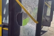 Ataque contra ônibus na Avenida Deputado Cantídio Sampaio