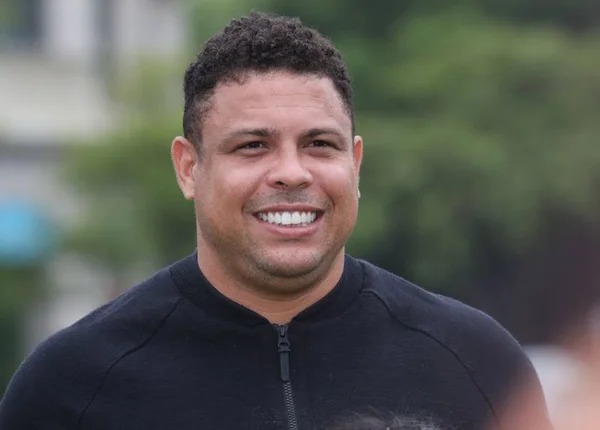 Além da 9: Ronaldo deve ganhar série dirigida por Bruno de Luca