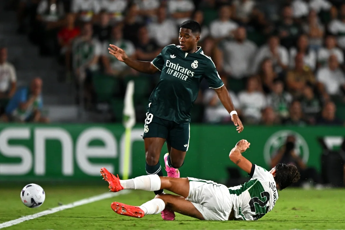 Endrick na partida entre Real Madrid x Elche pelo Campeonato Espanhol Endrick na partida entre Real Madrid x Elche pelo Campeonato Espanhol