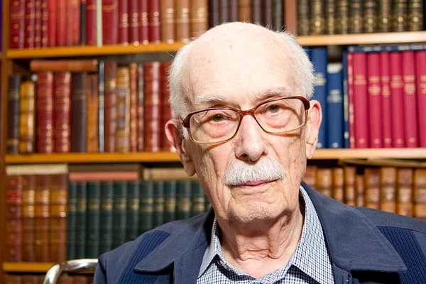 Morre o sociólogo e crítico literário Antonio Candido, aos 98 anos