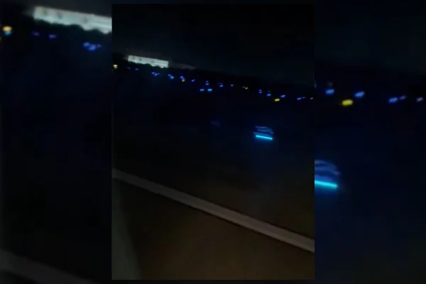 Imagem colorida de reprodução de voo