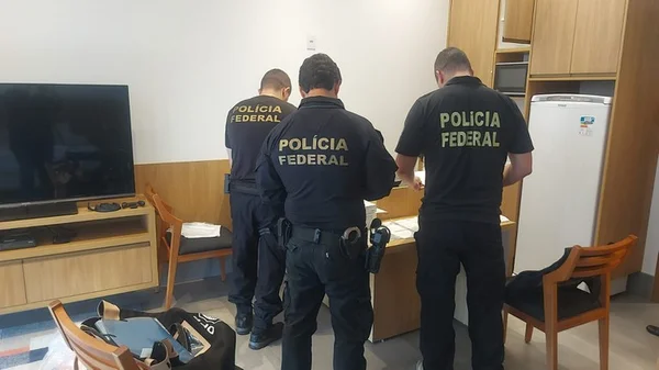 PF faz operação no DF e 6 estados contra fraude de R$ 90 mi na saúde