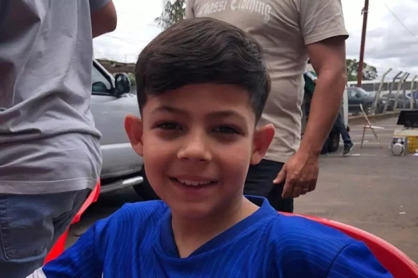 Fotografia colorida de Mateus Bernardo Valim, de 10 anos, morto em Assis (SP).