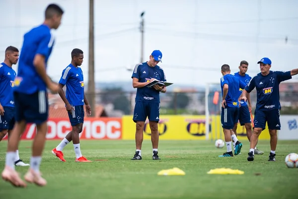 Forte chuva causa adiamento do jogo entre Cruzeiro e Tombense