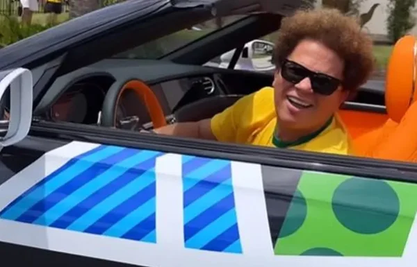 Romero Britto é flagrado tentando evitar reboque de carro em Miami - Metrópoles
