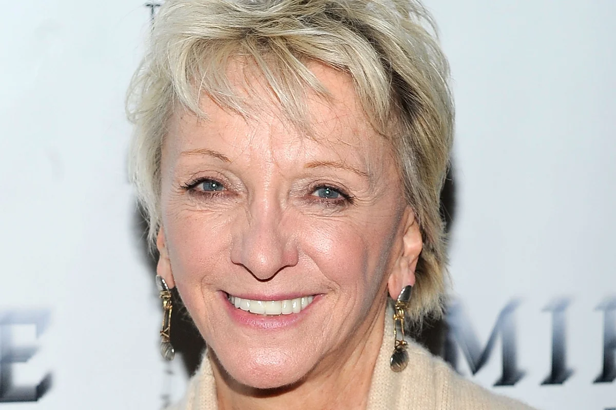 Imagem colorida da atriz Elizabeth Franz - Metrópoles