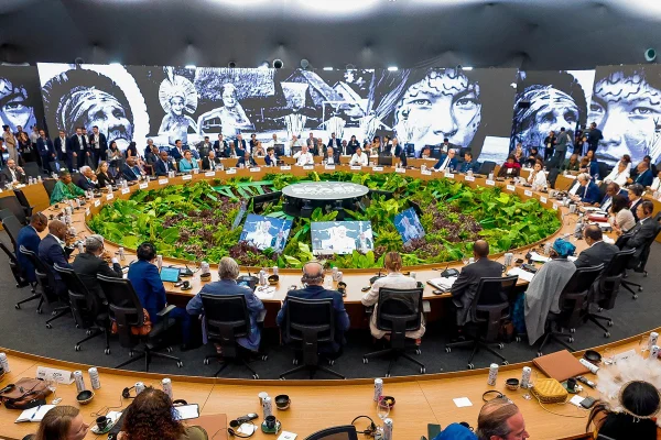 Primeira Sessão Temática da Mesa Redonda de Líderes: “Clima e Natureza: Florestas e Oceanos”