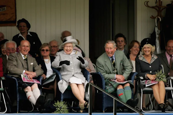 Príncipe Philip, rainha Elizabeth, príncipe Charles e Camilla Parker Bowles