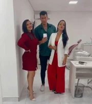 Casal continuou com a vida após o ocorrido Casal continuou com a vida após o ocorrido