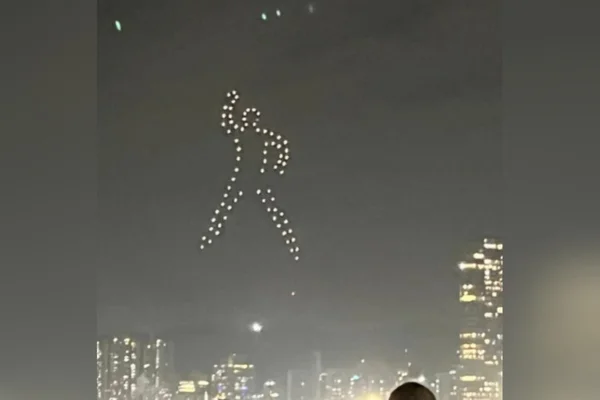 homenagem drones reveillon santos sao paulo - Metrópoles