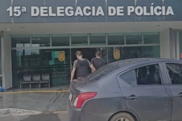 Homem tenta matar casal no DF e é preso com espada na casa da prima