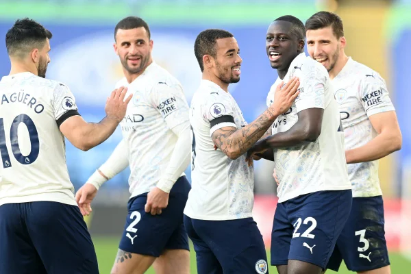 Manchester City bate o Leicester e abre 17 pontos na ponta do Inglês