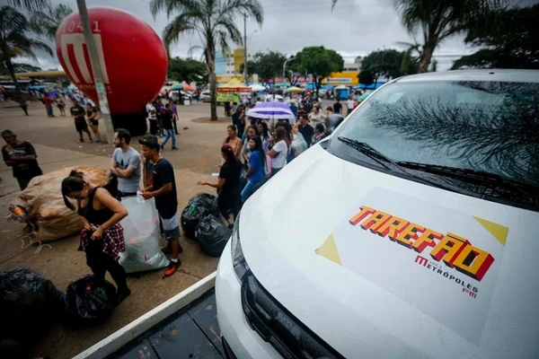 1º dia de provas presenciais do Tarefão reúne 3 mil garrafas pet