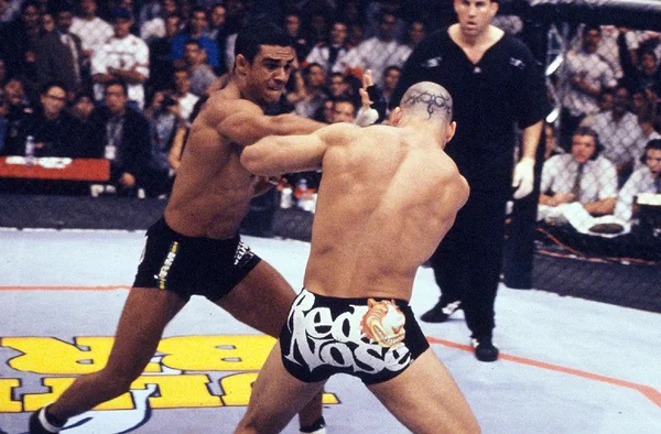 Vitor Belfort propõe data para revanche com Wanderlei Silva