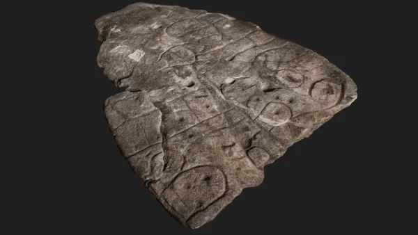 Arqueólogos dizem ter encontrado um “mapa do tesouro” gravado em rocha