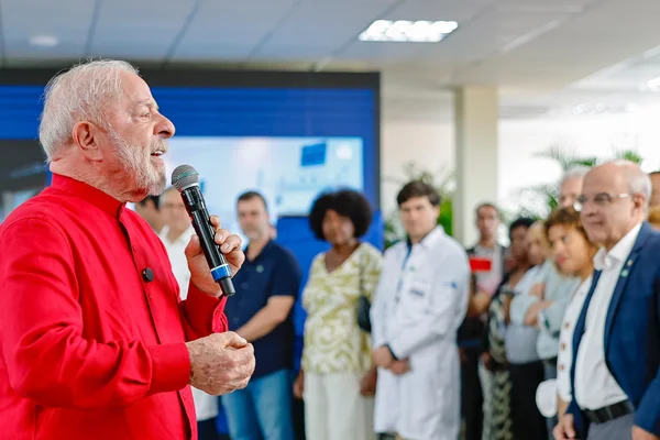 Lula defende supervisão médica para uso de Ozempic: “Não é um prêmio”