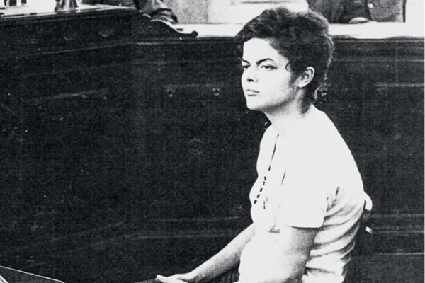 Dilma é julgada durante a Ditadura Militar