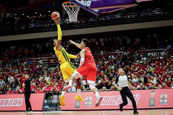 Brasil joga bem e volta a vencer a China antes do Mundial de Basquete