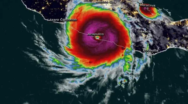 Imagem meteorológica do furacão Otis sobre a cidade de Acapulco, no México
