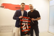 Jorginho beste a camisa 21 Jorginho beste a camisa 21