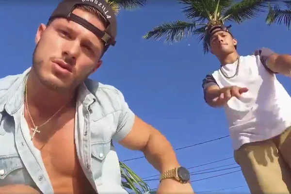 Sucesso do verão, funk “Deu Onda” ganha versão em inglês