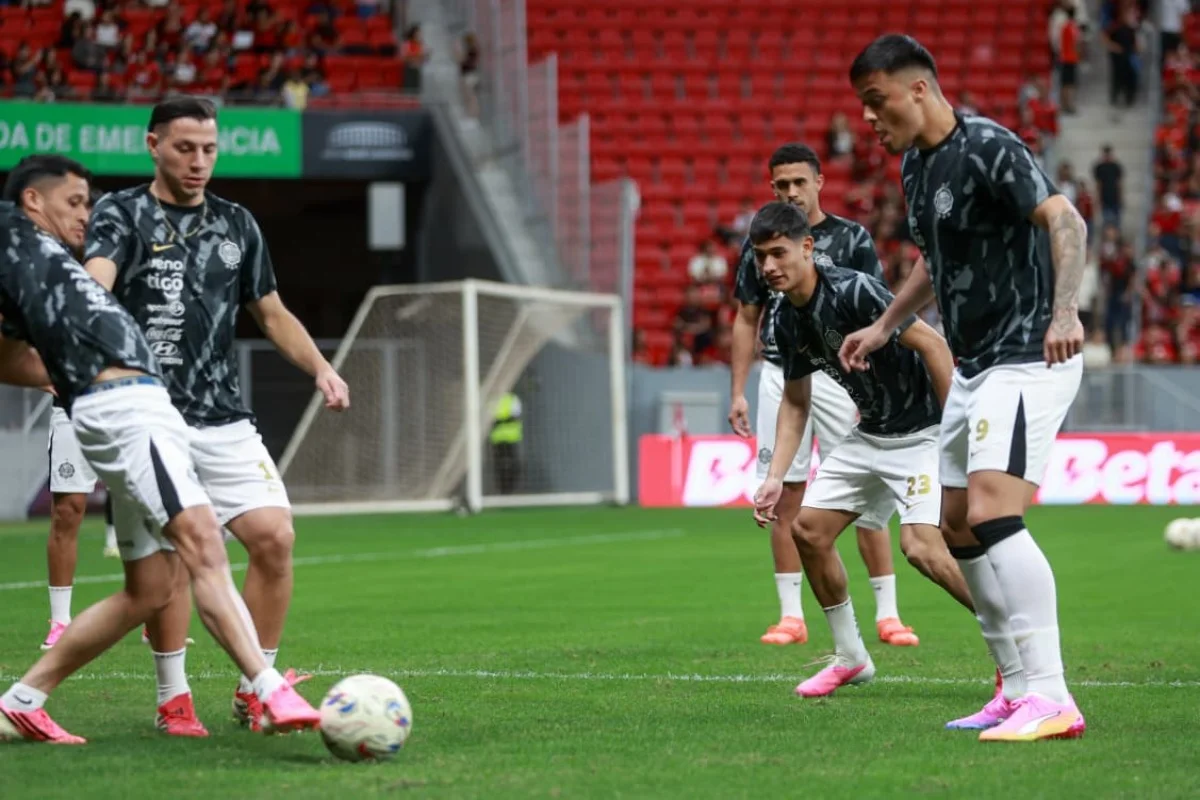 Lorran vira o placar para o Flamengo contra Olimpia. Acompanhe - imagem 13 Lorran vira o placar para o Flamengo contra Olimpia. Acompanhe - imagem 13