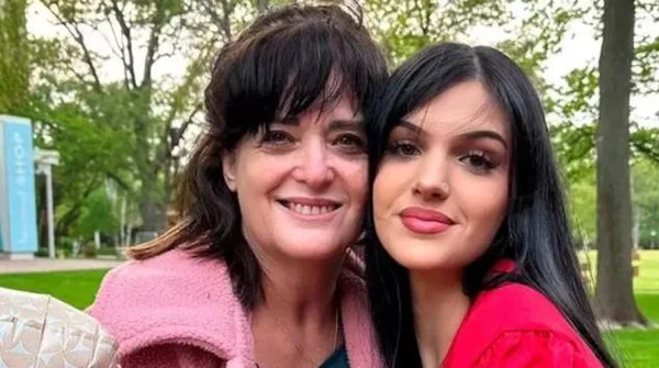 foto colorida de Judith e Natalia Raanan, mãe e filha soltas pelo Hamas - Metrópoles