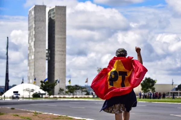 Isolado, PT-DF se esforça para encontrar candidaturas competitivas