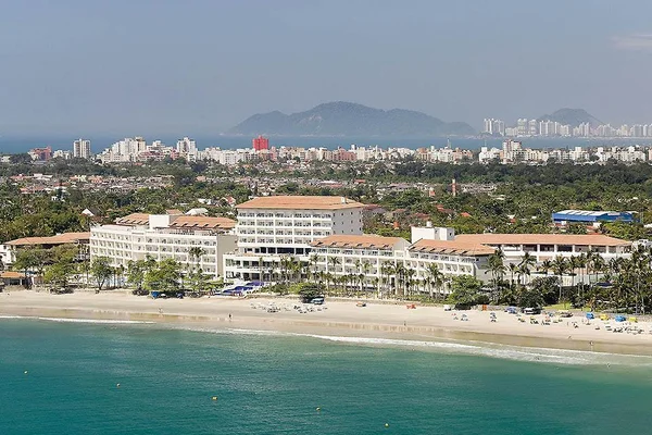 Hotel Jequitimar, de Silvio Santos, que fica no Guarujá (SP)
