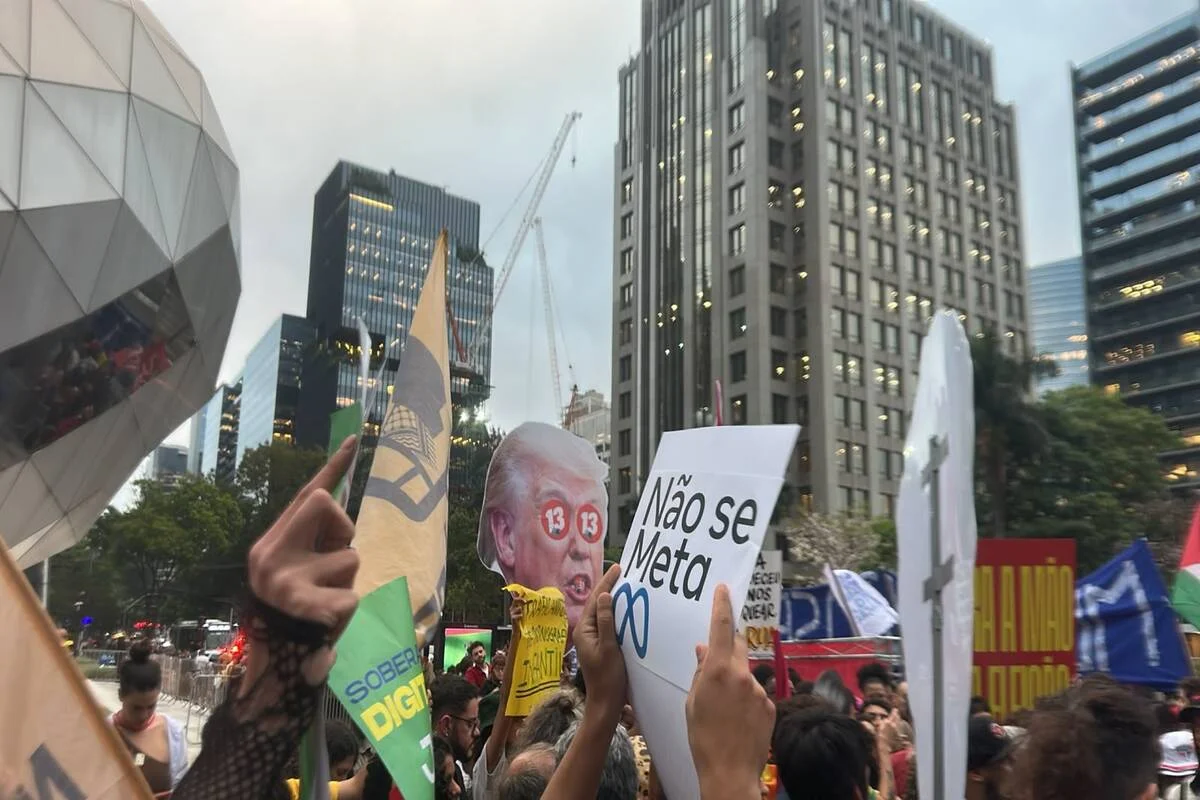 Ato em frente a sede da Meta em São Paulo Ato em frente a sede da Meta em São Paulo