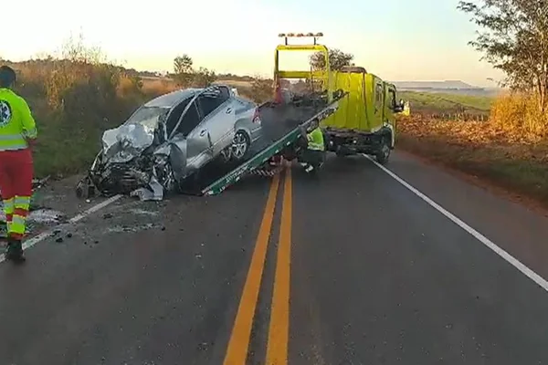 Acidente na BR-153 mata três pessoas em Goiás; veja vídeo