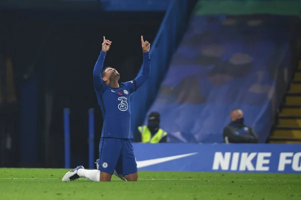 Thiago Silva comemora pelo Chelsea