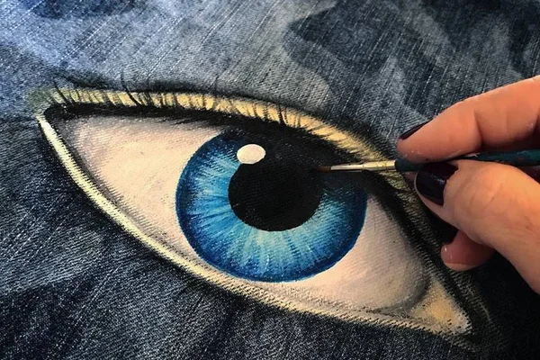 Dê cara nova àquela peça que você ama com uma bela customização