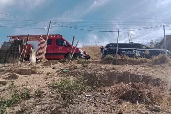 Imagem colorida mostra viatura da PCDF e CBMDF