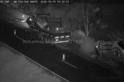 Caminhoneiro para em acostamento para ajudar colega e morre atropelado Caminhoneiro para em acostamento para ajudar colega e morre atropelado
