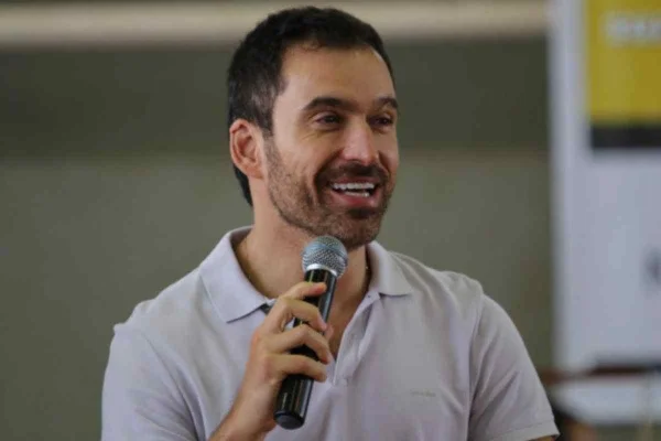 Empresário sobrevive à grave acidente e se torna palestrante de fé
