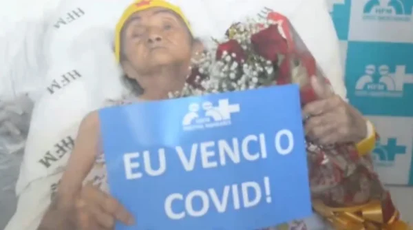 Idosa de 103 anos se cura de Covid-19 e “vira” Mulher Maravilha. Veja
