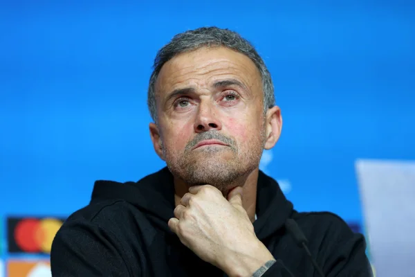 Imagem colorida de Luis Enrique - Metrópoles