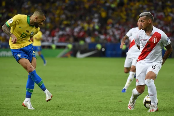 Brasil e Peru fazem reedição da final da Copa América em amistoso