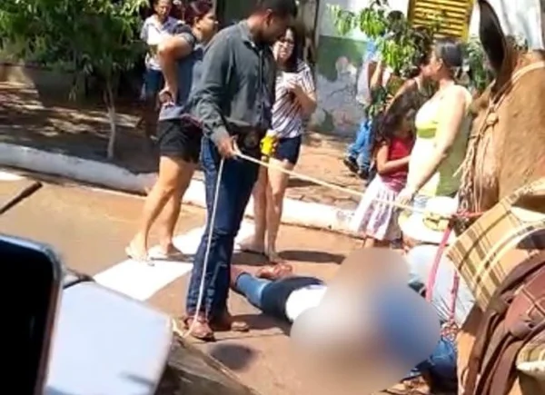 Prefeita fica gravemente ferida após cair de mula durante cavalgada