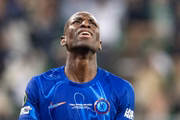 Jogador está insatisfeito no clube inglês.
