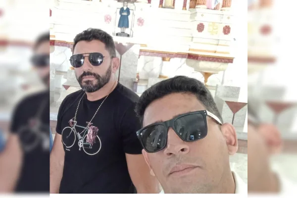 Irmãos Genilson e José Henilson