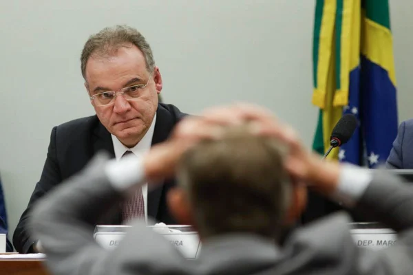 Previdência: relator vai insistir na inclusão de estados e municípios